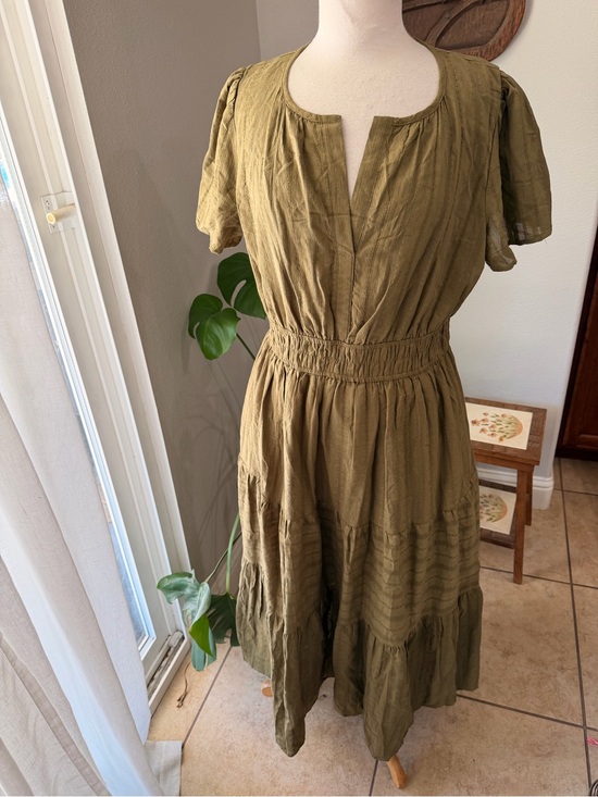 BTFBM Dresses & Skirts - BTFBM Olive Green Tiered Midi Dress NWT Large